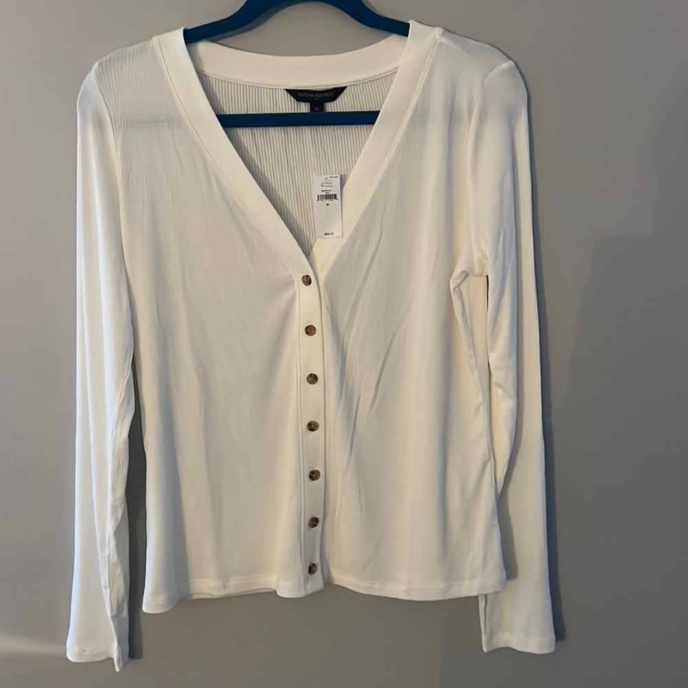 Banana republic, white size medium button top. NWT